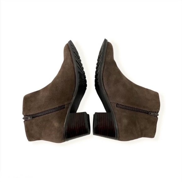 Lands End Chelsea Ankle Boots Sz 7.5 Brown Suede - Picture 4 of 15